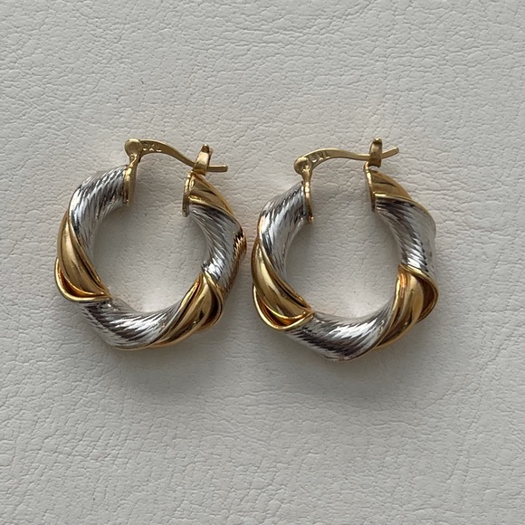 Hoop Earrings Womens Round Twist Two Tone Hoop Earrings - Picture 3 of 4